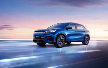 ネクステージが運営する、ビーワイディーオート正規販売店