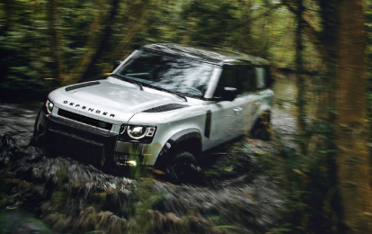 ネクステージが運営する、ランドローバー正規販売店