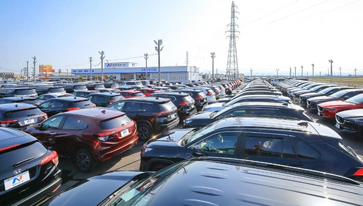 無料オイル交換｜中古車の【ネクステージ】